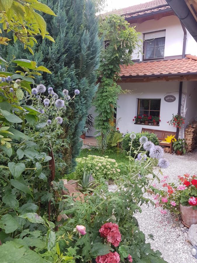 Gastezimmer Nahe Wesslinger See Exterior foto